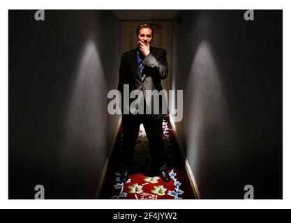 Val Kilmer a Londra per promuovere il suo nuovo film Wonderlandpic David Sandison 6/5/2004 Foto Stock