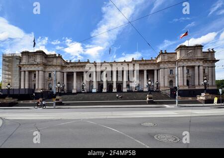 Melbourne, VIC, Australia - 05 novembre 2017: Persone non identificate alla Casa del Parlamento di Victoria situata a Melbourne Est Foto Stock