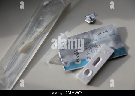 Amburgo, Germania, 22. Marzo 2021, Corona Antigen Rapid Test Kit Foto Stock