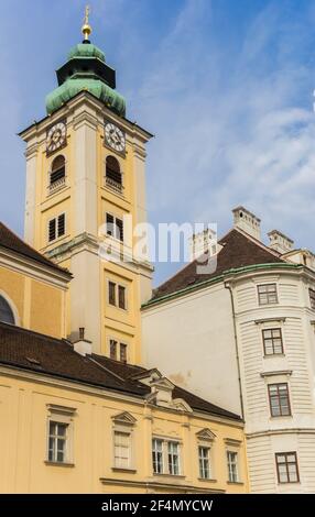 Torre della chiesa di Benediktushaus a Vienna, Austria Foto Stock