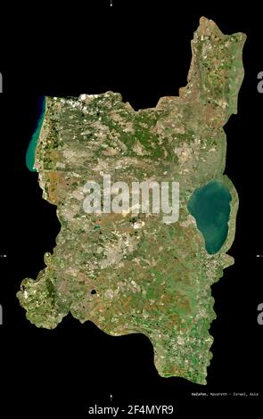 HaZafon, distretto di Israele. Immagini satellitari Sentinel-2. Forma isolata su nero. Descrizione, ubicazione della capitale. Contiene Copernicus modificato Foto Stock