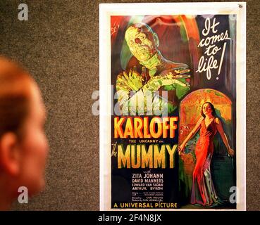 Vintage Film Poster Action Christies South Kensington marzo 2001 Foto Stock