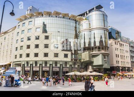 Architettura moderna dell'edificio Haas-Haus a Vienna, Austria Foto Stock