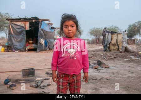 Chaco. Argentino. 15-01-2019. Ritratto di una ragazza indigena nella provincia di Chaco, nel nord dell'Argentina. Foto Stock