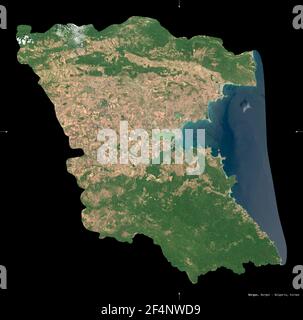 Burgas, provincia di Bulgaria. Immagini satellitari Sentinel-2. Forma isolata su nero. Descrizione, ubicazione della capitale. Contiene Copernicu modificato Foto Stock