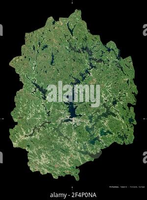 Pirkanmaa, regione della Finlandia. Immagini satellitari Sentinel-2. Forma isolata su nero. Descrizione, ubicazione della capitale. Contiene Copernicu modificato Foto Stock