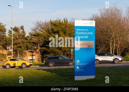 Insegna dell'ospedale Eastbourne, ingresso principale, eastbourne, East sussex, uk Foto Stock