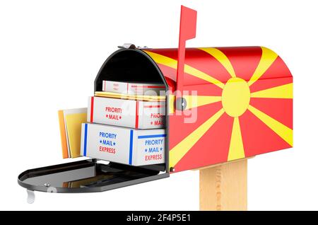 Mailbox con bandiera macedone con pacchi, buste all'interno. Spedizione in Macedonia, concetto. Rendering 3D isolato su sfondo bianco Foto Stock