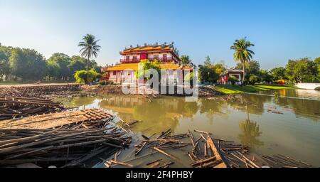 Phra Thinang Wehart Chamrun nel Palazzo reale di Bang Pa-in o il Palazzo Estivo nella Provincia di Ayutthaya, Thailandia Foto Stock