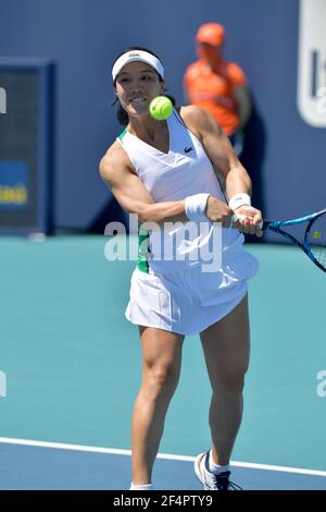 MIAMI GARDENS, FL - 22 MARZO: Kristie Ahn ha giocato nel turno di qualificazione il giorno 1 del Miami Open il 22 marzo 2021 all'Hard Rock Stadium di Miami Gardens, Florida. People: Kristie Ahn Credit: Storms Media Group/Alamy Live News Foto Stock