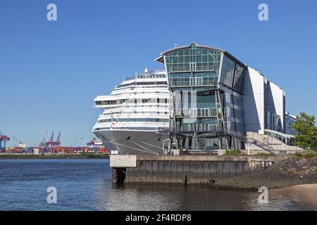 Geografia / viaggio, Germania, Amburgo, Amburgo, Cruiser al centro di crociera Altona al porto di pesca, Hansea, diritti aggiuntivi-clearance-Info-non-disponibile Foto Stock