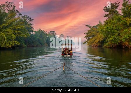 Mattina presto al fiume Kwai Foto Stock