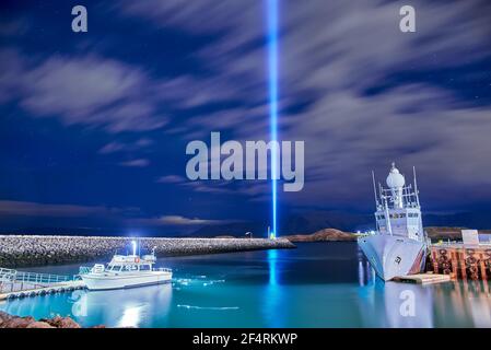 L'Imagine Peace Tower sull'isola di Videy a Reykjavik Foto Stock