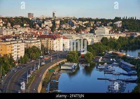 Geografia / viaggio, Czechia, Praga, vista dalla zona del castello di Vysehrader verso la Moldava, diritti aggiuntivi-clearance-Info-non-disponibile Foto Stock