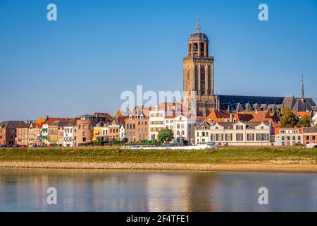 Il sole si trova nella città olandese di Hanze, Deventer. E' molto popolare tra i turisti. Si può vedere la Grande Chiesa o la Chiesa di San Lebuino. Foto Stock