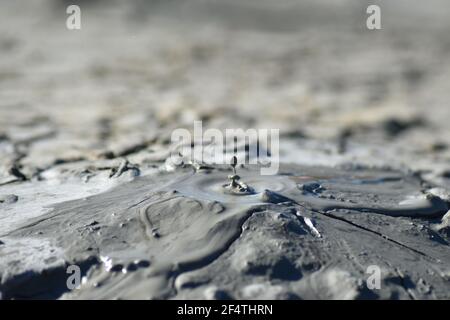 eruzione vulcanica di argilla, immagine di alta qualità Foto Stock