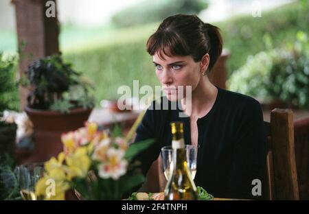 AMANDA PEET in TUTTI I DIECI IARDE (2004), diretto da HOWARD DEUTCH. Credito: WARNER BROS. FOTO / MASI, FRANK / ALBUM Foto Stock