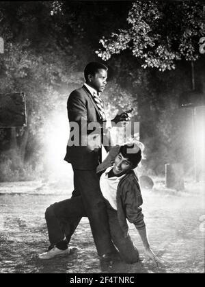 SIDNEY POITIER DENTRO NEL CALDO DELLA NOTTE (1967), DIRETTO DA NORMAN JEWISON. Credit: MIRISCH/UNITED ARTISTS / Album Foto Stock