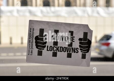 Westminster, Londra, Regno Unito. 23 marzo 2021. Un anno di anniversario dall'inizio del blocco nel Regno Unito. Credit: Matthew Chpicle/Alamy Live News Foto Stock