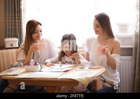 Una famiglia trascorrere il tempo Happiness Vacanza insieme. Foto Stock