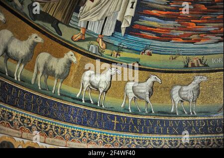 Italia, Roma, Basilica dei Santi Cosma e Damiano, mosaico abside Foto Stock