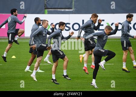 Duesseldorf, Germania. 23 marzo 2021. Florian Neuhaus (con/Germania) GES/Fussball/DFB-Training Duesseldorf, Die Team, 23.03.2021 Calcio/Calcio: Formazione, pratica nazionale tedesca, Dusseldorf, 23 marzo 2021 | Use worldwide Credit: dpa/Alamy Live News Foto Stock