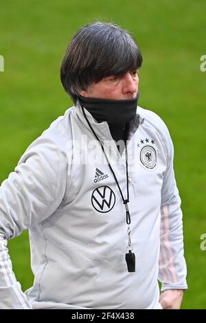 Allenatore federale Joachim Jogi Loew. GES / Fussball / DFB-Training Duesseldorf, Die Team, 23.03.2021 Calcio / Calcio: Formazione, pratica nazionale tedesca, Dusseldorf, 23 marzo 2021 | utilizzo in tutto il mondo Foto Stock