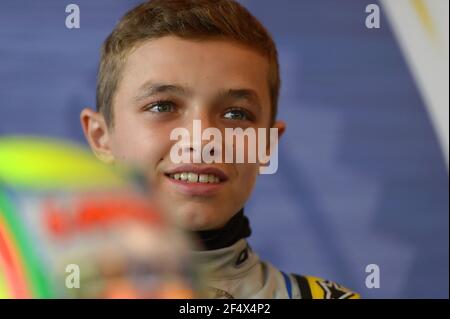 NORRIS Lando (GBR) fa Kart Vortex, ritratto durante il campionato del mondo karting 2014 dal 19 al 20 settembre 2014, sul circuito di Essay, in Francia. Foto KSP / DPPI Foto Stock