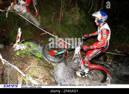 MOTO - PROVA CAMPIONATO DEL MONDO 2003 - ANDORRE 20030622 - FOTO : OLIVIER GAUTHIER / DPPI DOUGIE LAMPKIN (GBR) Foto Stock