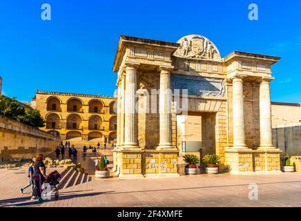 Arco trionfale a Cordova, Andalusia, Spagna Foto Stock