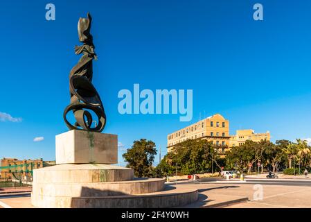 Monumento dell'indipendenza a la Valletta sull'isola di Malta in L'estremo sud dell'Europa Foto Stock