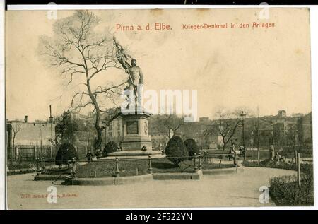 Monumento guerriero nelle strutture Pirna. Monumento guerriero nelle strutture Foto Stock