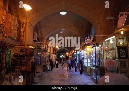 isfahan, iran - 22 marzo 2017: foto nel museo del palazzo di shah abbas Foto Stock