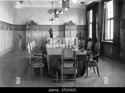 Società Go & Co. AG, Action building Leipziger Straße 7/13. Sala riunioni. Riproduzione mediante fotografia. Fig. Pagina 103 in: 100 anni go. Storia della società Go & Co., A.G., Dresda 1835/1935. Dresda: W. Lupert, 1935. Dresda: Slb 34.4.1589 Foto Stock