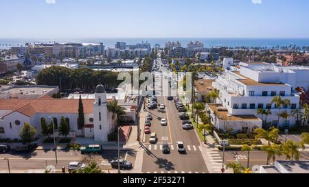 Vista aerea diurna dell'area cittadina di Oceanside, California, USA. Foto Stock