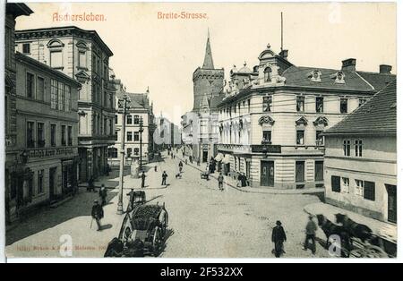 Ampia strada Aschersleben. Ampia strada Foto Stock