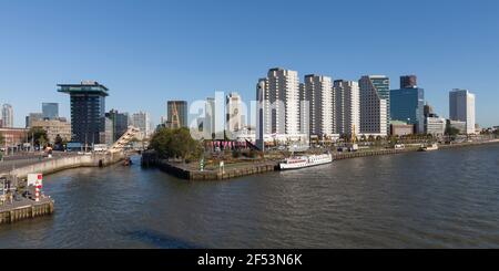 Geografia / viaggio, Paesi Bassi, Olanda, Rotterdam, fiume Nieuwe Mosa, Boompjeskai, bui multi-piano, Additional-Rights-Clearance-Info-not-available Foto Stock