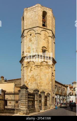 Geografia / viaggio, Chiesa di pellegrinaggio di San Michele, Monte Sant'Angelo, costruito 13 ° secolo, campanile, e, Informazioni-aggiuntive-diritti-liquidazione-non-disponibili Foto Stock