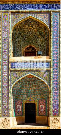 Geografia / viaggio, moschea Nasir ol Molk, Shiraz, costruito 1876 - 1888, vista esterna, diritti aggiuntivi-clearance-Info-non-disponibile Foto Stock