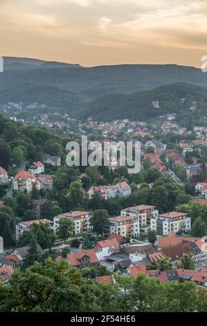 Geografia / viaggio, Germania, Sassonia-Anhalt, Wernigerode in serata, diritti aggiuntivi-clearance-Info-non-disponibile Foto Stock