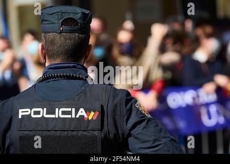 Madrid, Madrid, Spagna. 24 Marzo 2021. I monarchici presero il 30° anniversario dell'Istituto Cervantes del 24 marzo 2021 a Madrid, Spagna Credit: Jack Abuin/ZUMA Wire/Alamy Live News Foto Stock