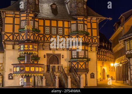 Geografia / viaggio, Germania, Sassonia-Anhalt, Wernigerode, municipio di sera, diritti aggiuntivi-clearance-Info-non-disponibile Foto Stock