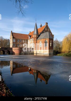 Havixbeck, Burg Hülshoff, Sitz der Annette von Droste zu Hülshoff-Stiftung, Blick von Südosten Foto Stock