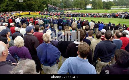 RYDER CUP 2002 AL BELFRY FOURBALL WOODS SUL 8TH TEE 27/9/2002 FOTO DAVID ASHDOWN.RYDER CUP BELFRY 2002 Foto Stock