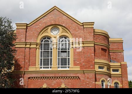 Inizio 19 ° secolo edificio in mattoni rossi su Hospital Street che Era la Chiesa Metodista di Wesleyan a Nantwich in Cheshire Foto Stock