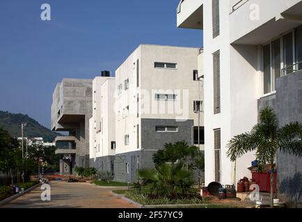 Blocchi di alloggi per studenti. Vijayawada Scuola di Pianificazione e architettura, Vijayawada, India. Architetto: MO-OF/ uffici mobili, 2018. Foto Stock