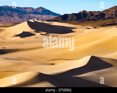 Le dune Ibex nel remoto Death Valley National Park, California, USA Foto Stock