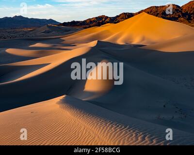 Le dune Ibex nel remoto Death Valley National Park, California, USA Foto Stock