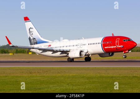 Helsinki, Finlandia - 25 maggio 2018: Volo norvegese Boeing B737-800 decollo all'aeroporto di Helsinki. Boeing è un produttore americano di aeromobili headq Foto Stock