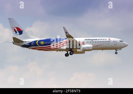 Kuala Lumpur, Malesia – 21. Gennaio 2018: Malaysia Airlines Boeing 737-800 all'aeroporto di Kuala Lumpur (KUL) in Malesia. Boeing è un produttore di aeromobili Foto Stock